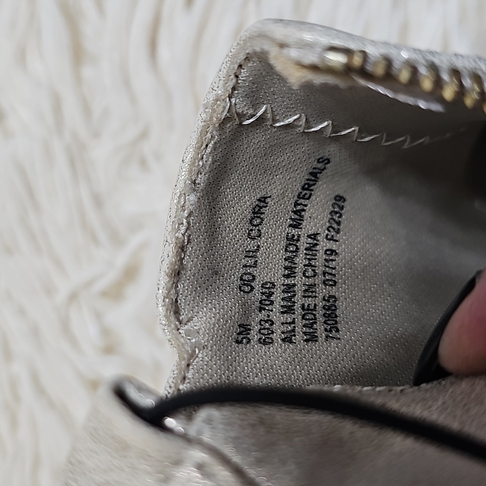 Kids Okie Dokie Gold "LIL CORA" Ankle Boots 5M - Picture 9 of 11